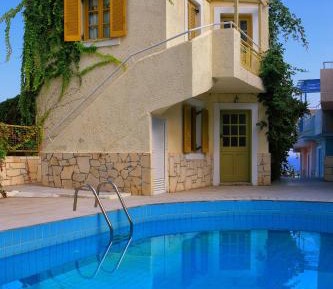 Studio Apartment with Sea View