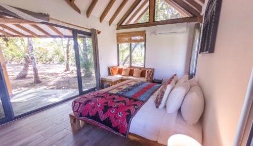 Deluxe Suite with Sea View