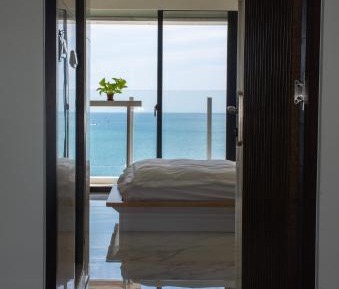 Double or Twin Room with Sea View