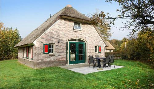 Three-Bedroom Holiday Home 