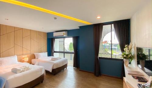 Deluxe Double or Twin Room