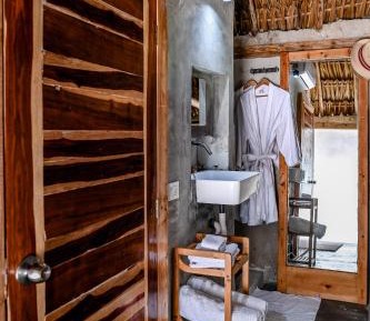 Deluxe Cabin with Ocean View