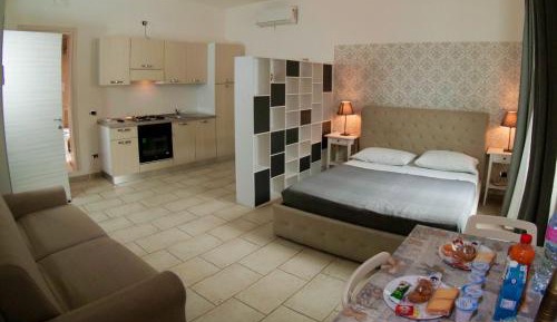 Studio Apartment