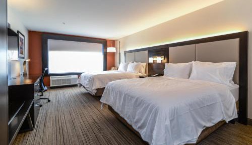Standard Queen Room with Two Queen Beds