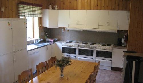 Fourteen-Bedroom Holiday home
