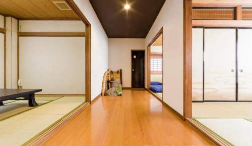 Japanese-Style Room