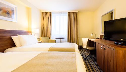 Standard Room with Two Single Beds