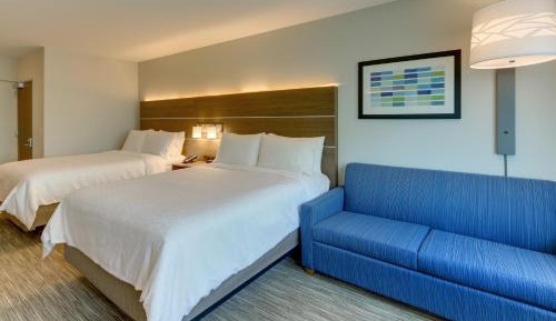 Queen Suite with Two Queen Beds