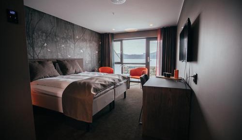 Deluxe Double Room with Balcony and Sea View