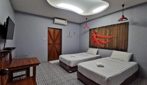 Standard Twin Room