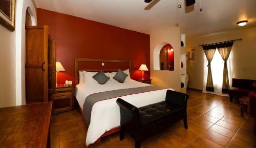 Deluxe Suite