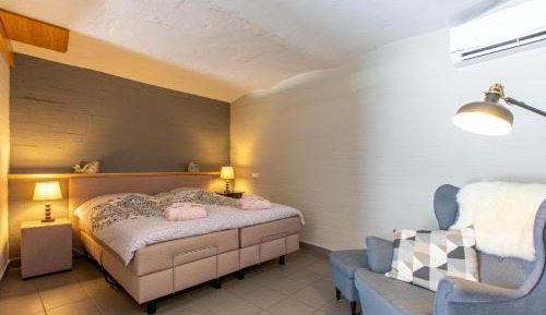 Double Room with Private Bathroom