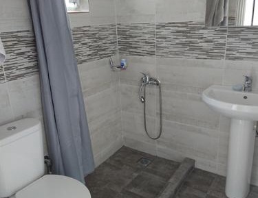 Two-Bedroom Apartment (4 Adults)