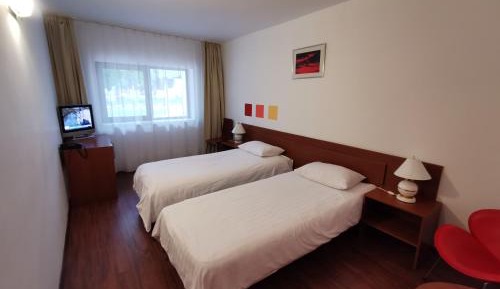 Twin Room with Private Bathroom