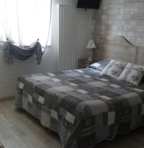 Studio with Sofa Bed