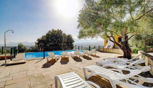 Six-Bedroom Holiday Home