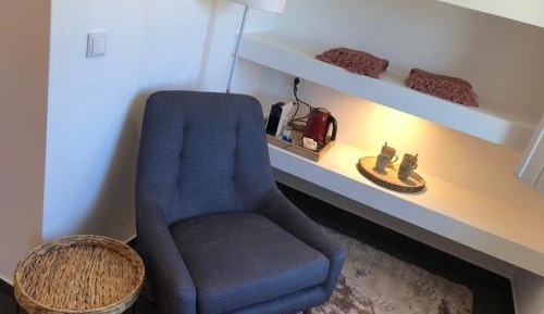 Deluxe Queen Suite