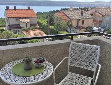 App 3 Apartment with Balcony and Sea View