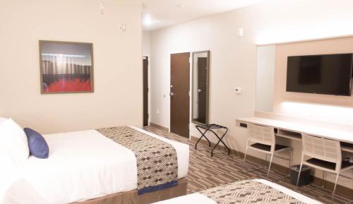 Queen Room with Two Queen Beds - Mobility Access/Non-Smoking