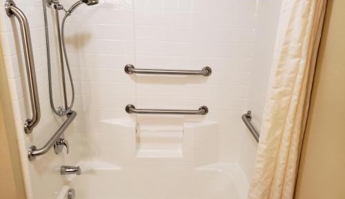Queen Room - Disability Access