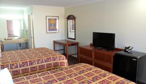 Double Room with Two Double Beds - Non-Smoking