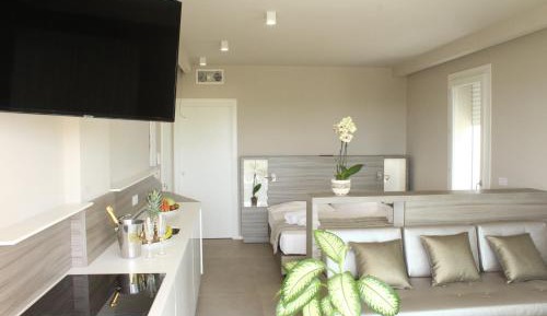 Studio Apartment with Sea View