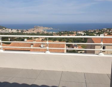 Apartment with Sea View