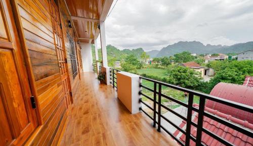 Quadruple Room with Mountain View