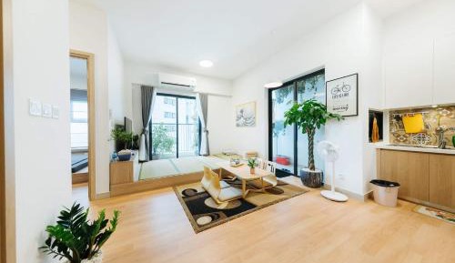 Apartment with Balcony
