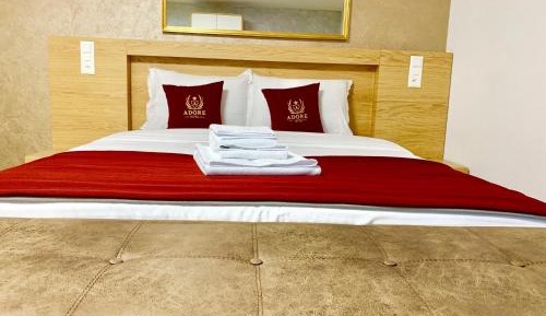 Deluxe Double Room (2 Adults + 1 Child)