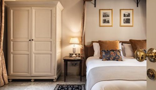 Two Bedroom Deluxe SUite