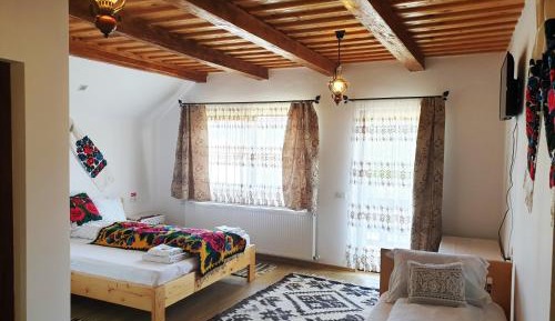Double Room with Balcony (2 Adults + 1 Child)