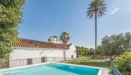 Five-Bedroom Holiday Home