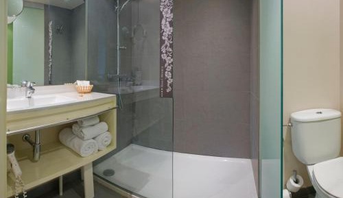 Twin Room with Garden View
