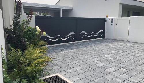 Ground Floor Apartment with Garden