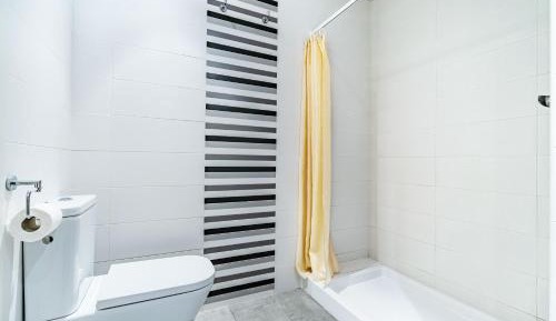 Studio (2-3 Adults)