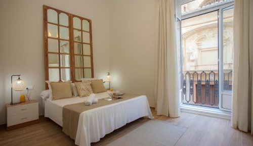 Apartment with Balcony