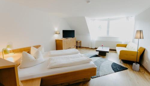 Deluxe Double Room with Shower