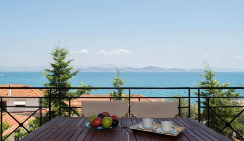 Studio Apartment with Sea View