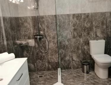 One-Bedroom Apartment (2 Adults + 2 Children)