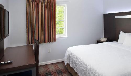 One-Bedroom Suite