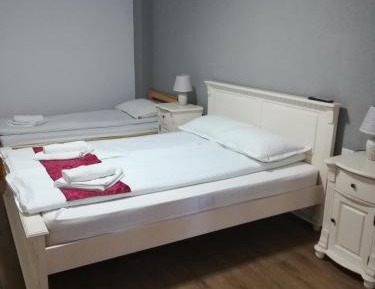 Triple Room with Private Bathroom