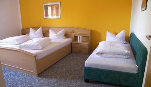 Comfort Two-Bedroom Apartment (2-5 Adults)