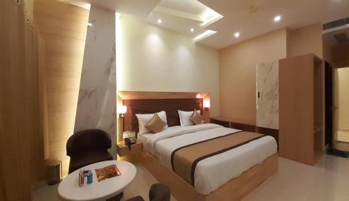 Premiere Room