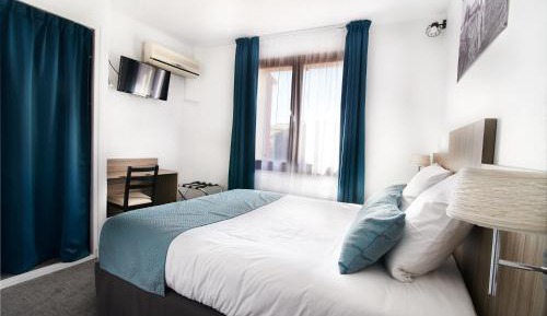 Double or Twin Room with Garden View