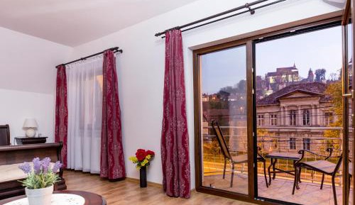Deluxe Double Room with Castle View
