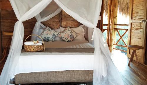 Deluxe Double Room with Balcony and Sea View
