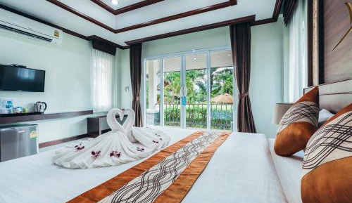 Deluxe Bungalow with Bathtub