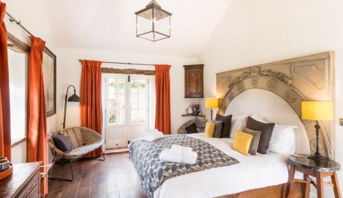 Standard King Room