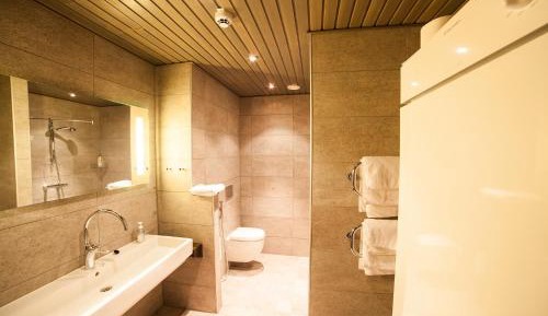 Deluxe Double or Twin Room with Mountain View